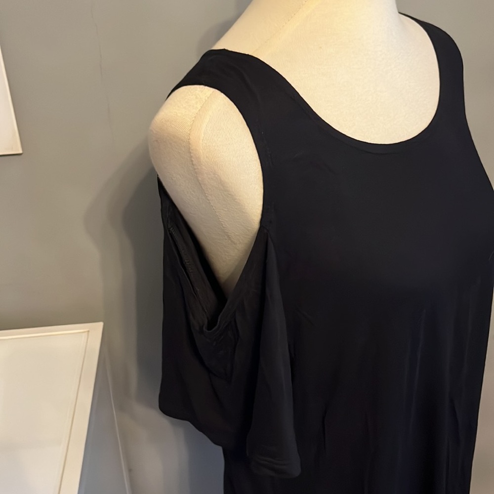 Free Kisses Short Sleeve Cold Shoulder Tee